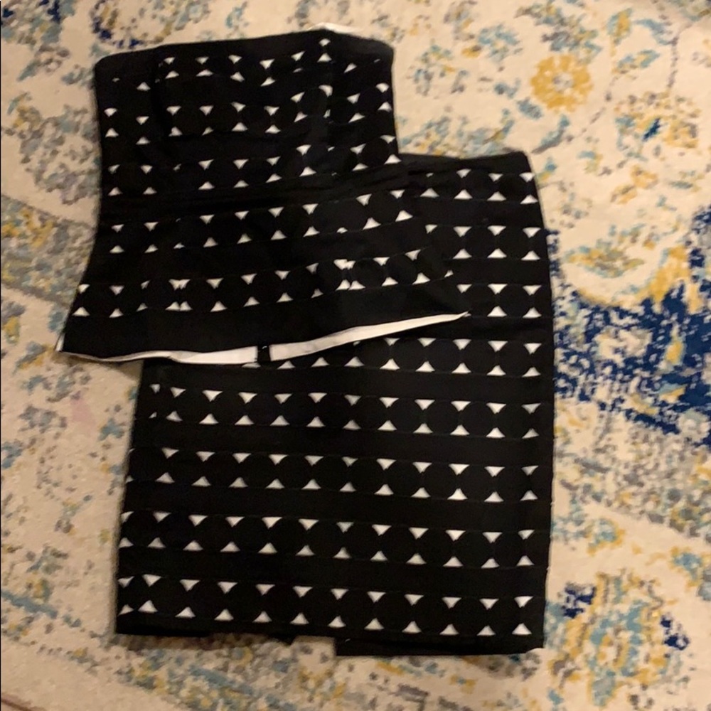 White House Black Market pencil skirt